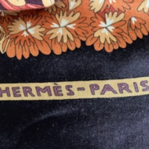 Hermes "Ombres et Lumieres" Cashmere and Silk Vintage Shawl - Picture 4 of 7